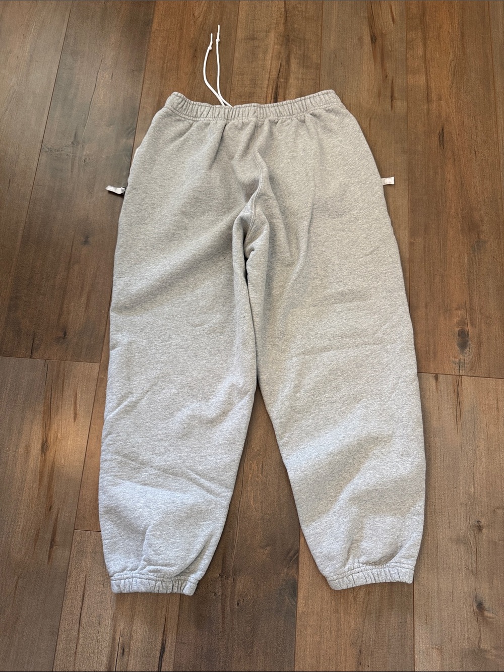 Nike Men’s gray joggers - Picture 3 of 4